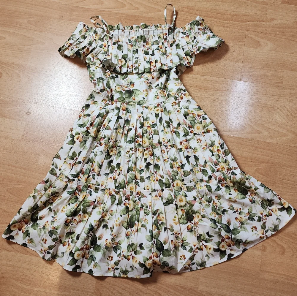 Floral Off-Shoulder Summer Dress in White and Green